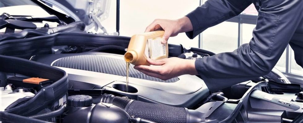 Výměna olejů v autě
